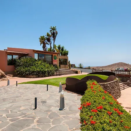Salobre Terraza Uno | Luxury Retreat In Gran Canaria | Private Outdoor Pool | Bbq Facilities | Shaded Outdoor Dining Area | Salobre Golf Villa