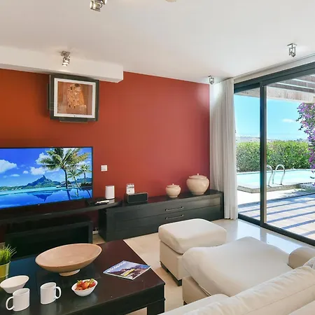 Villa Salobre Terraza Uno | Luxury Retreat In Gran Canaria | Private Outdoor Pool | Bbq Facilities | Shaded Outdoor Dining Area | Salobre Golf Las Palmas de Gran Canaria
